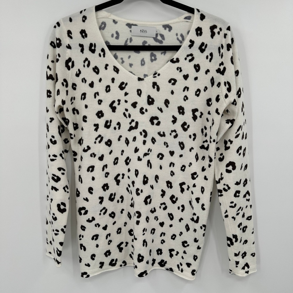 AZUL BY MOUSSY Women's Leopard Print V-Neck Long Sleeve Sweater Size‎ L